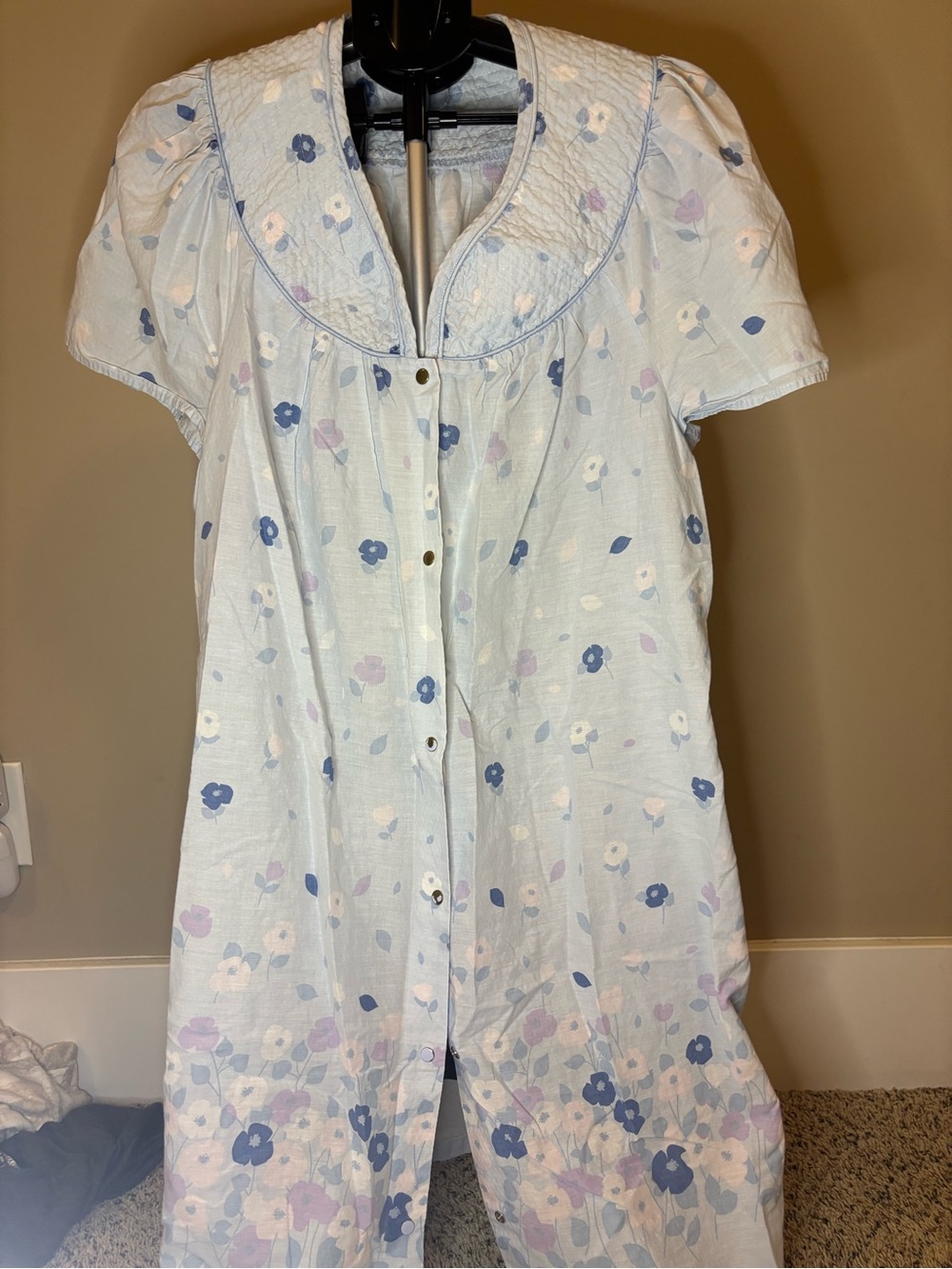 T Simply Basic 2X Floral Housecoat Robe Snap Front Pastel Blue Vintage